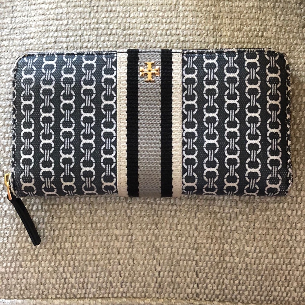 TORY BURCH Gemini Link Wallet 🖤🤍